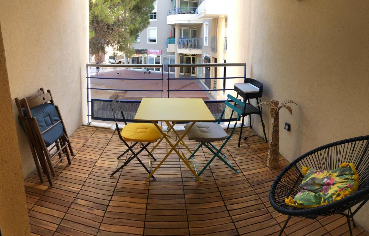 Charmant 2 Pieces A Port-Fréjus المظهر الخارجي الصورة